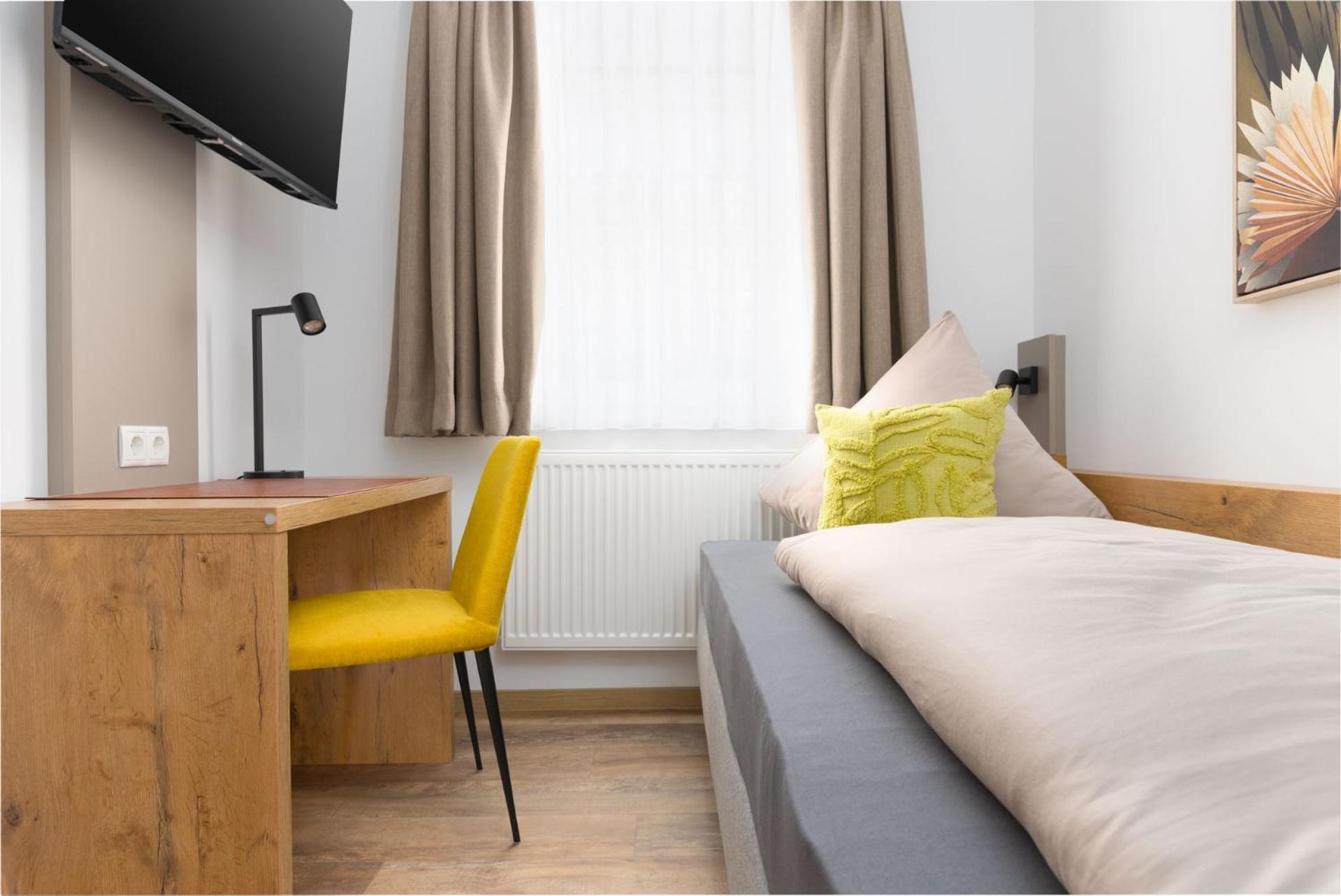 Hotel Zur Traube Uffenheim エクステリア 写真