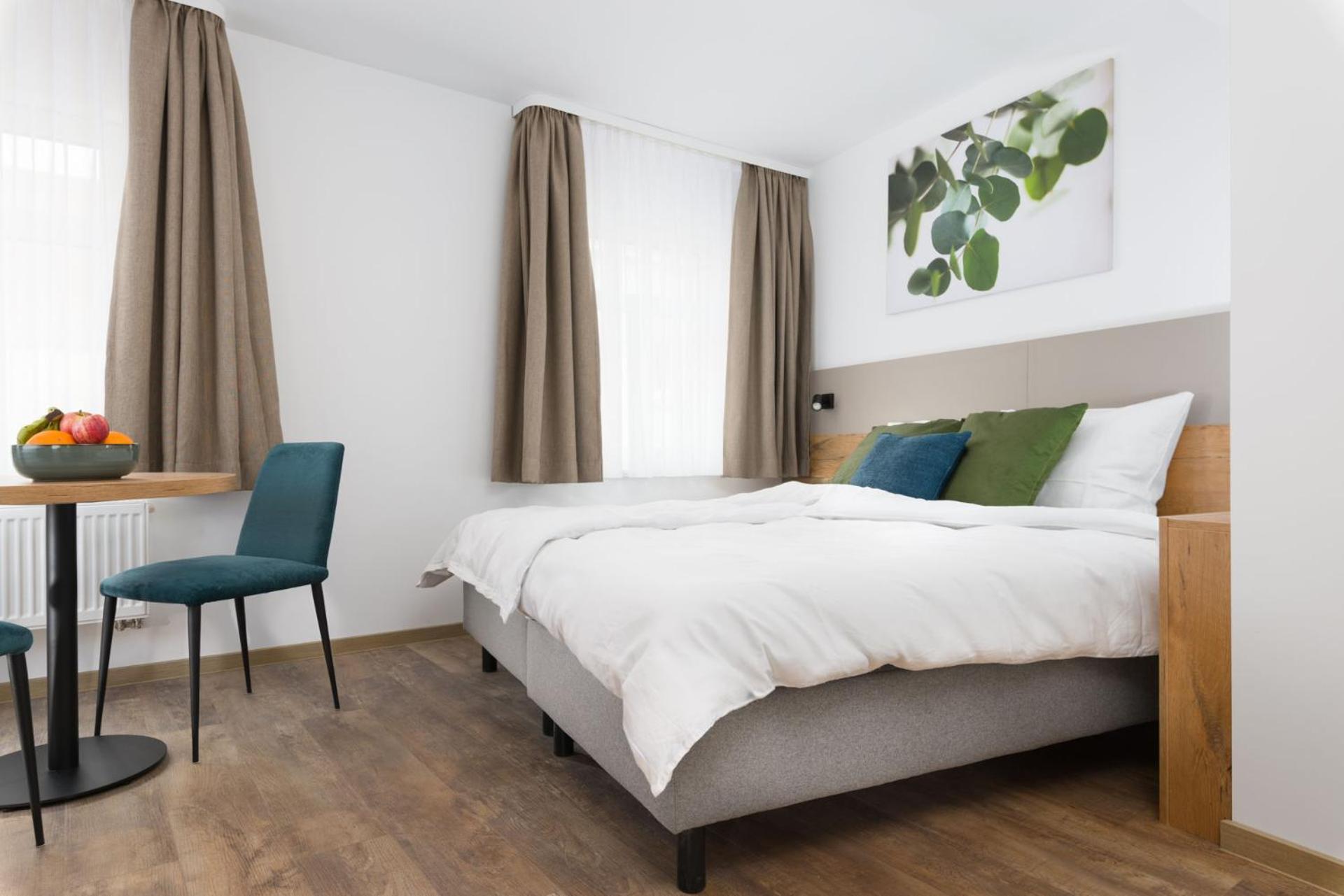 Hotel Zur Traube Uffenheim エクステリア 写真